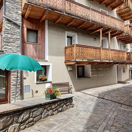 Daire Bilocale In Casa Storica Aosta